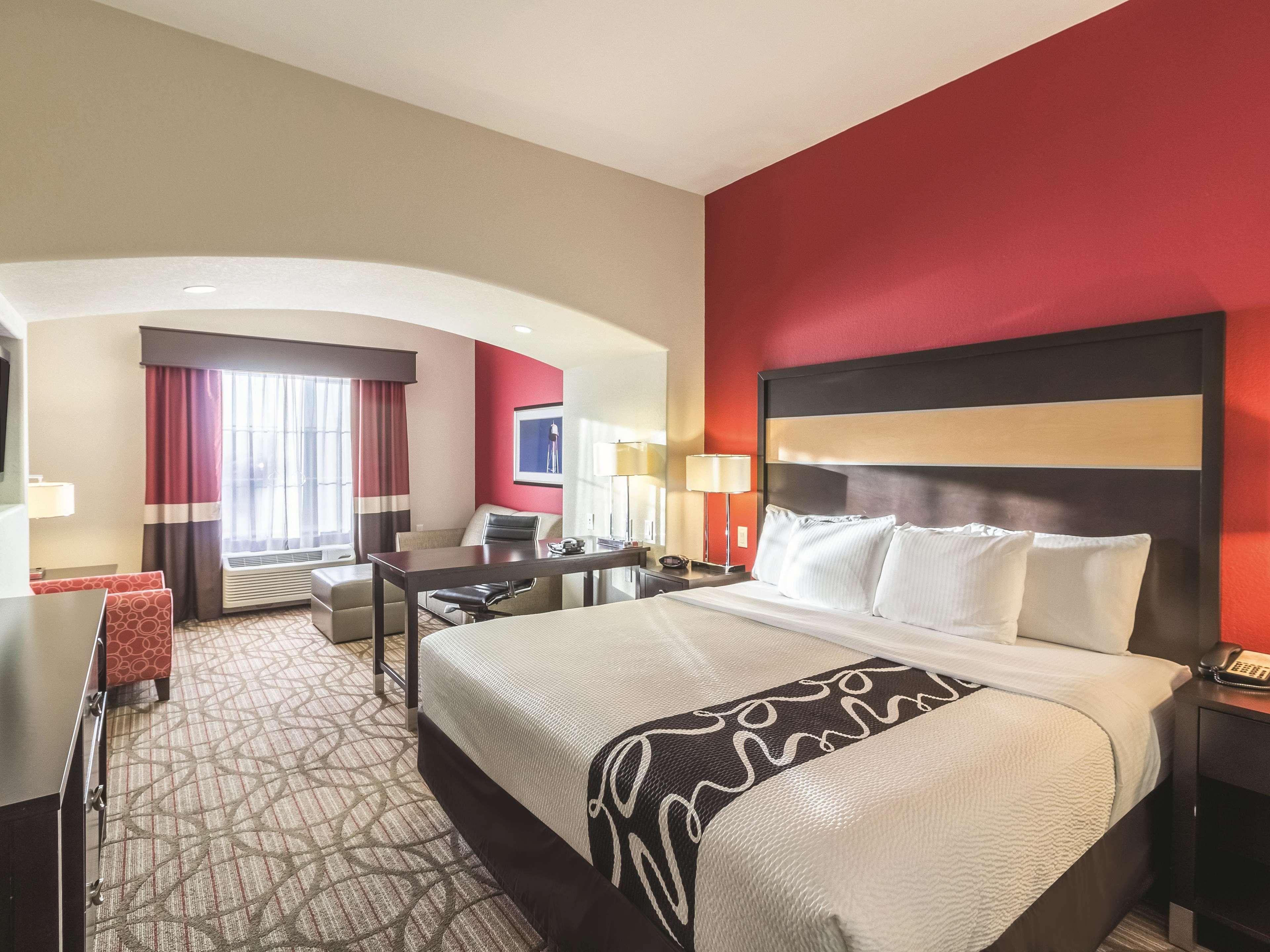 Отель La Quinta By Wyndham Fargo-Medical Center Экстерьер фото