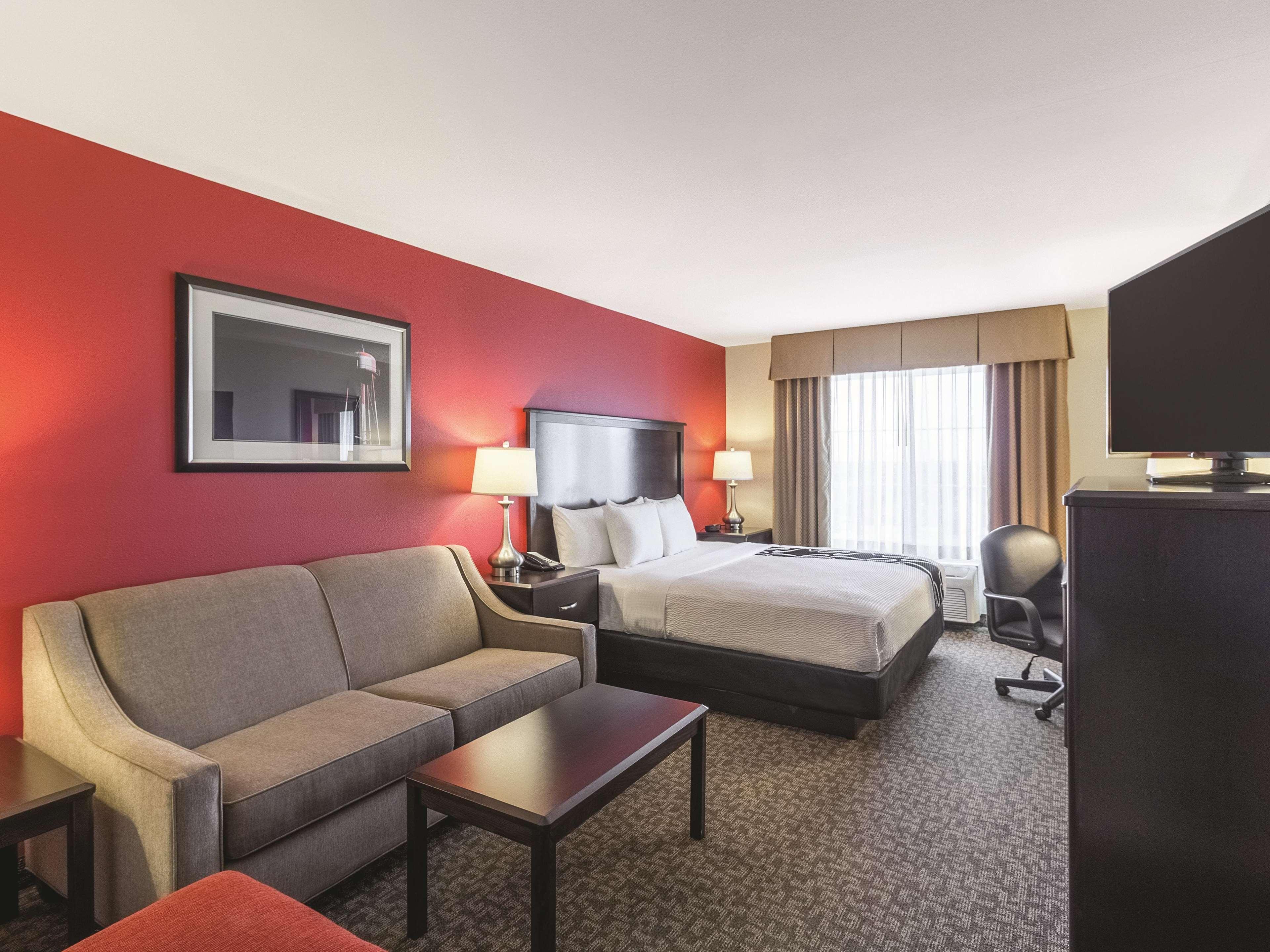 Отель La Quinta By Wyndham Fargo-Medical Center Экстерьер фото