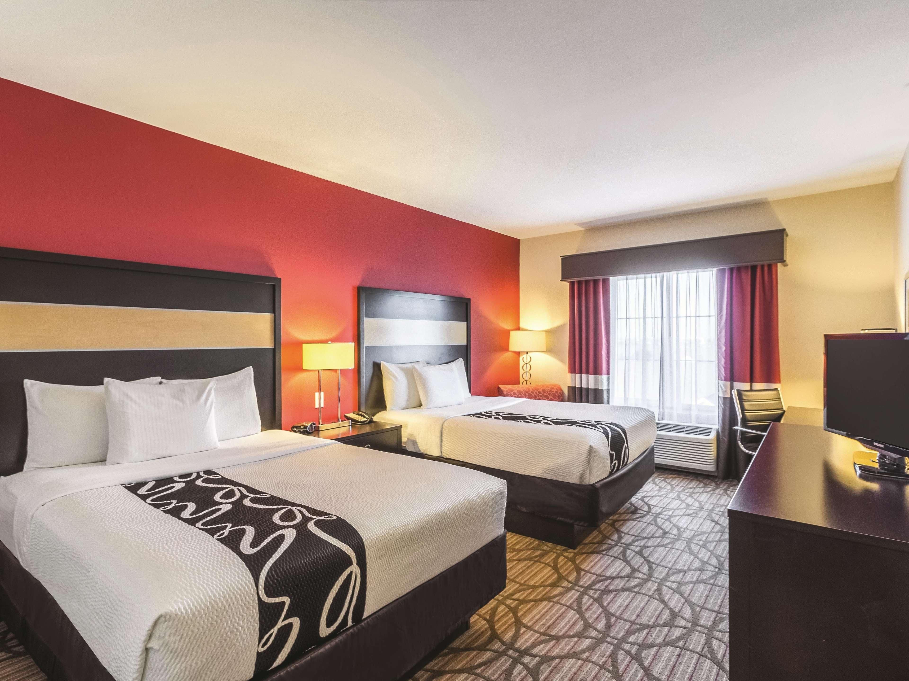 Отель La Quinta By Wyndham Fargo-Medical Center Экстерьер фото