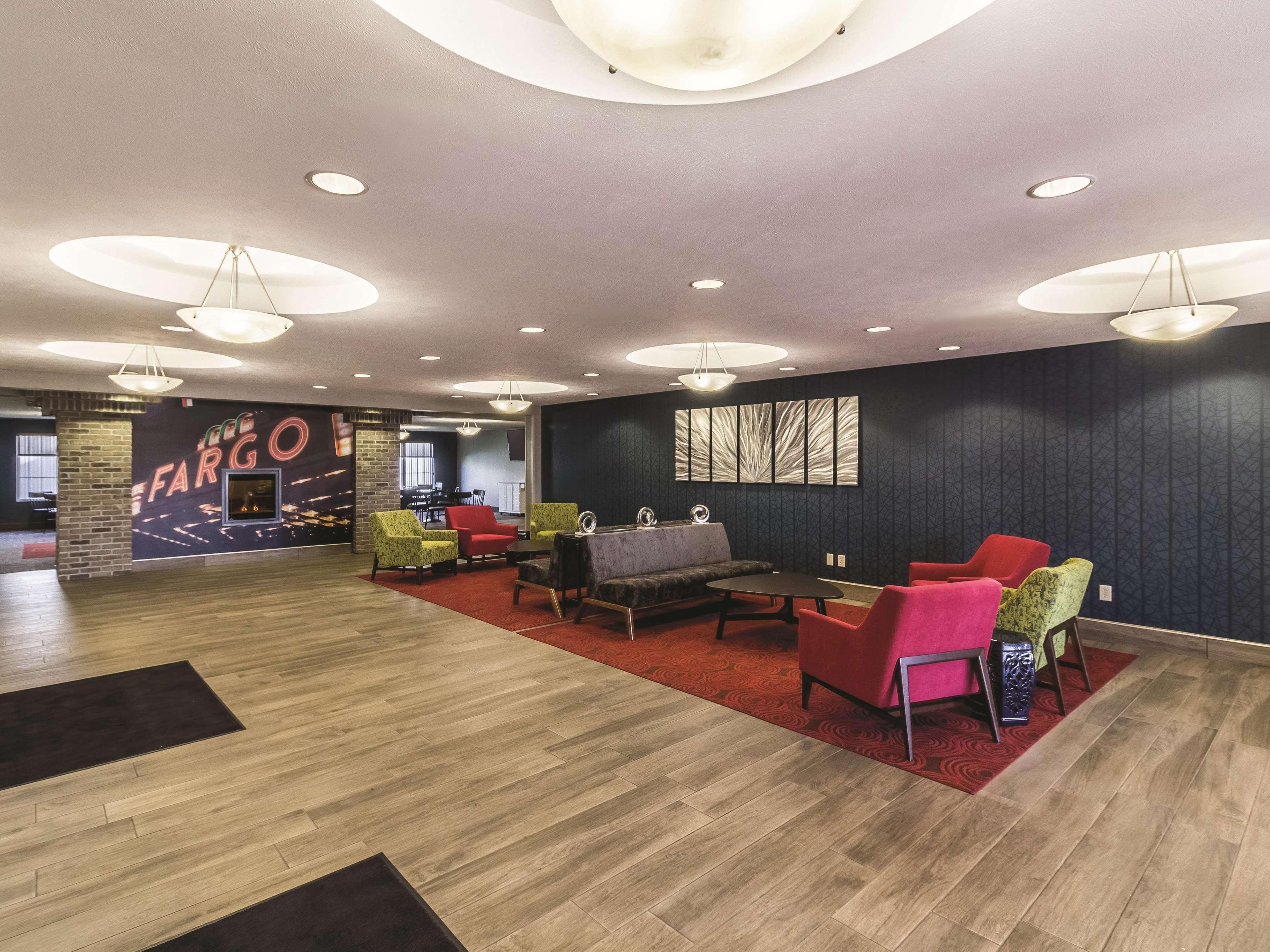 Отель La Quinta By Wyndham Fargo-Medical Center Экстерьер фото